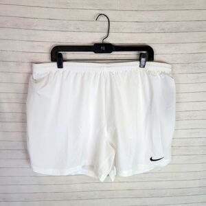NIKE DRI FIT ACADEMY SOCCER SHORTS IN WHITE, SZ XL